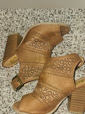 Charming Charlie's Women's Open-Toe Cutout Block Heel Sandals - Brown Size 7